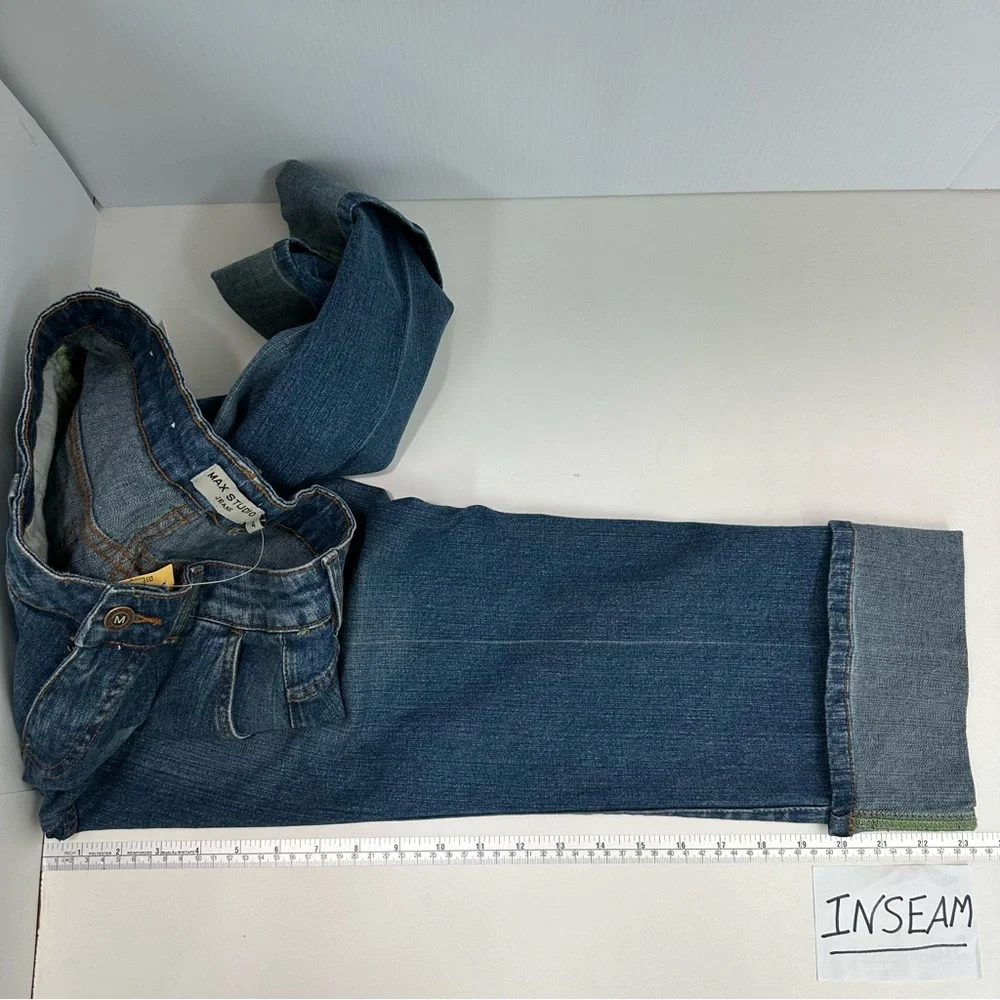 MAX STUDIO Capris Jeans Size 4 Cuffed 4 Pockets cropped New